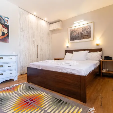 公寓 1-bedroom *